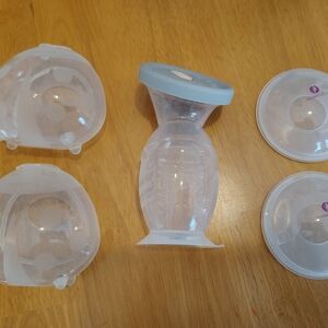 Silicone Breast Pump with Lid - Light Blue